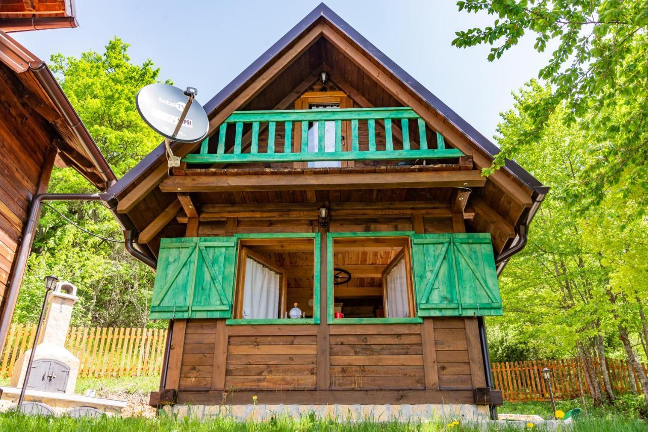 Drvene Kuce Suska - Wooden Houses Suska Zaovine Luaran gambar