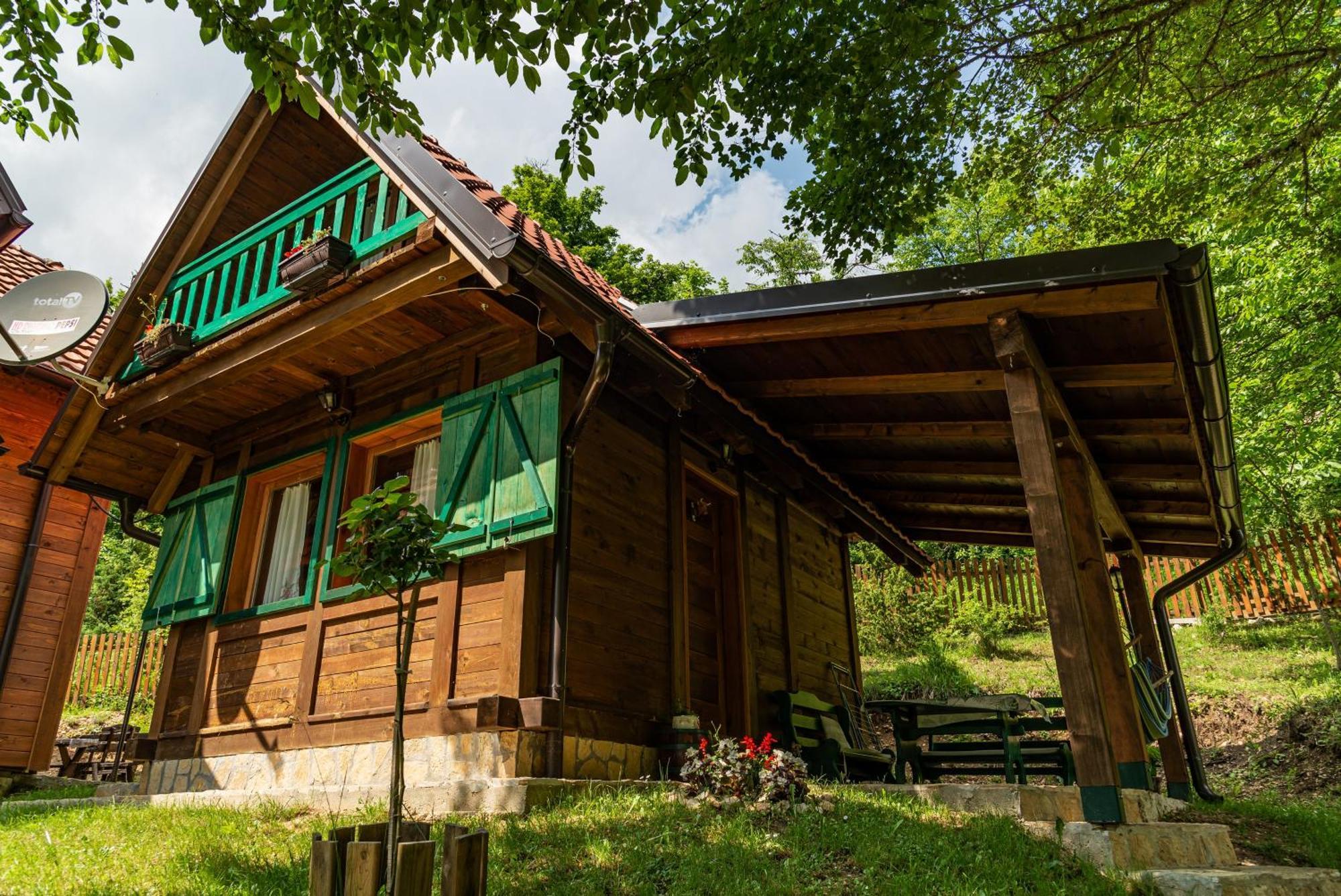 Drvene Kuce Suska - Wooden Houses Suska Zaovine Luaran gambar