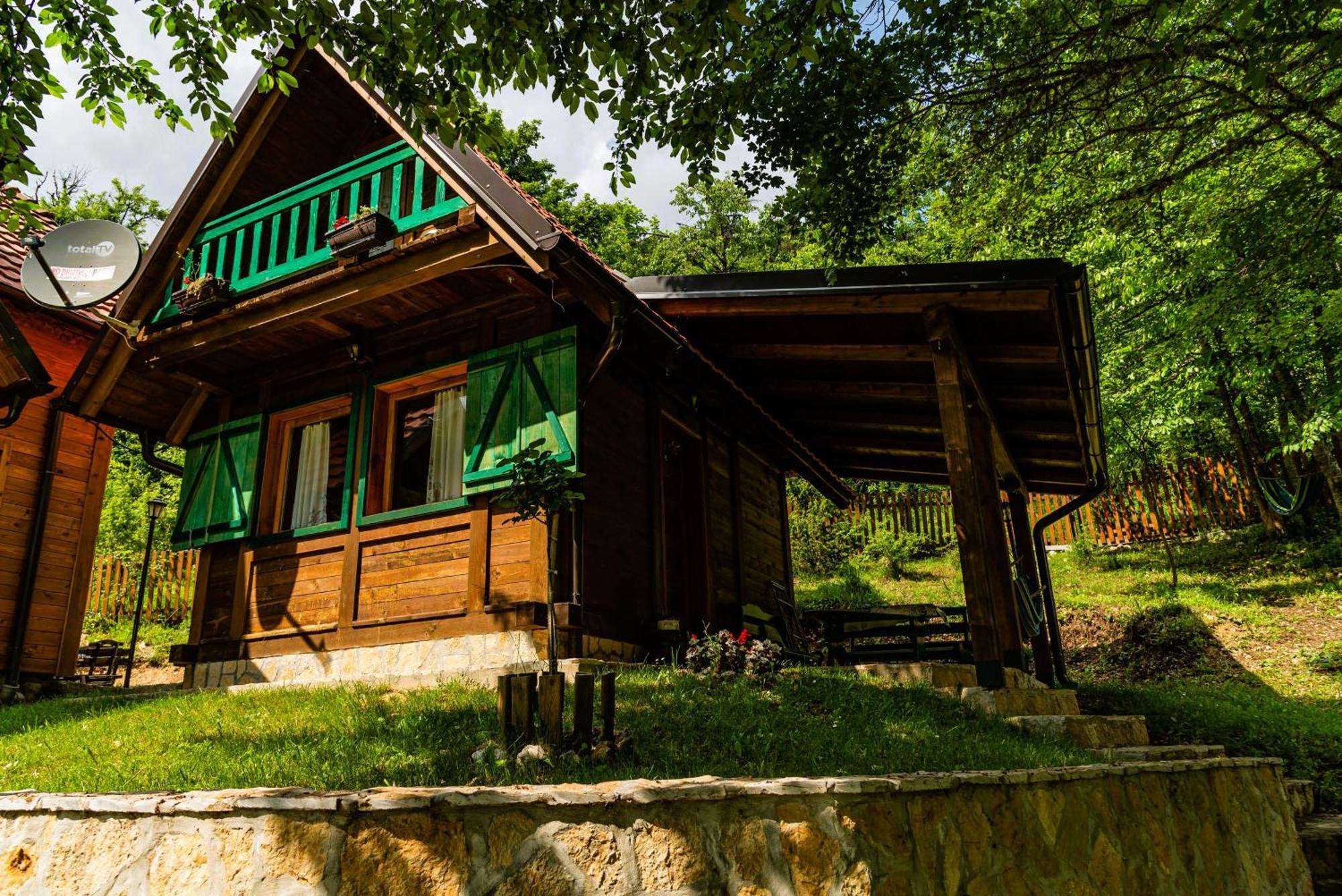 Drvene Kuce Suska - Wooden Houses Suska Zaovine Luaran gambar